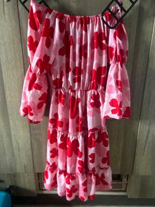 L Chic Pink Floral Ruffle Dress
