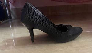 Stylish Black Stiletto Heels