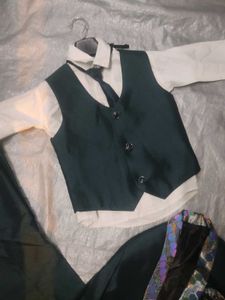 Boys' Formal 4-Piece Suit Set🥰🥰 free delivery 🚚