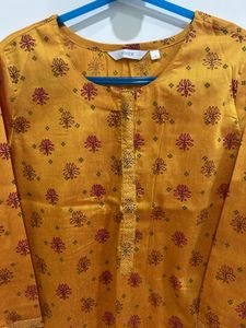Mustard Yellow Printed Straight Kurti