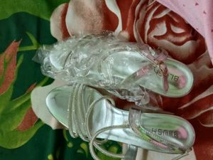 Blush Silver Sparkle Heels - Size [5]