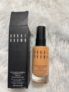 Bobbi Brown Skin Long-Wear Weightless Fo