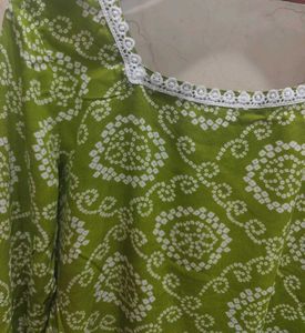 Green Bandhani Print short Kurti
