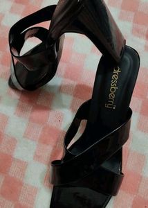 Dressberry Black Heels