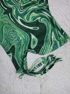 Stylish🤎 One-Shoulder🤎 Swirl Print Crop Top