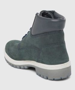 woodland Boots for men ( size 9)