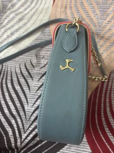 Chic Crossbody Bag