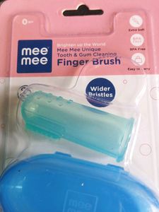 MeeMee Finger Brush