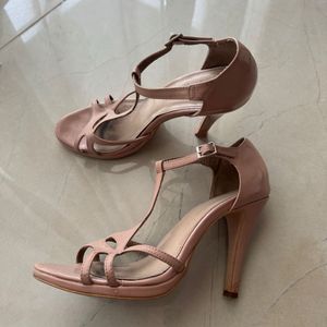 Nude/pinkish sandals, used, UK6/EU39