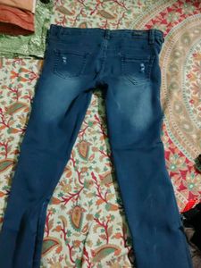 Blue Ripped Jeans with side button