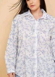 Chic Floral Print Button-Up Shirt