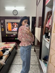 A Casual Multicolour Clinched Waist Top
