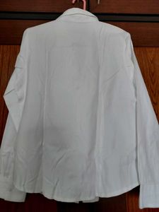Classic White Long Sleeve Shirt Size M (Wardrobe)