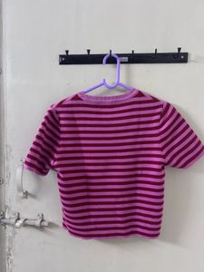Striped crop Tee Size 34-36