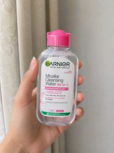 Garnier Micellar Cleansing Water