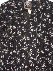 Black Color Floral Printed Top With Puffy Sleeves