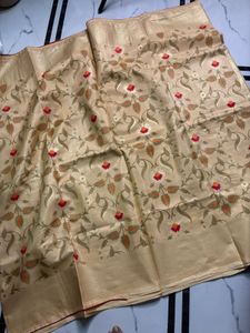Elegant Gold Saree with Maroon Blouse
