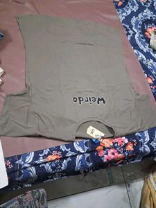 Grey Graphic T-Shirt "Weirdo" XL