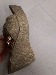 Elegant Jenill Gold Heels