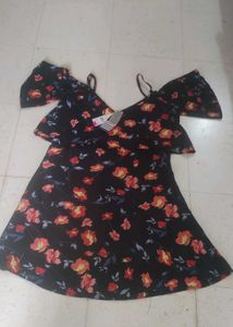 Black chic  flary sleeve dress
