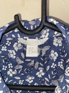 Offer Price H&amp;M Blue Floral Print Sleeveless Top