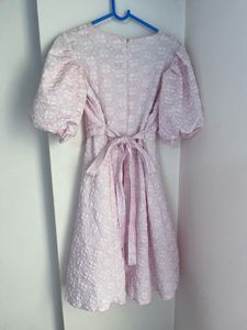 Chic Pink Puff Sleeve Dress