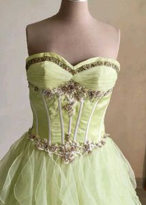 Exquisite Light Green Ruffled Gown 💚