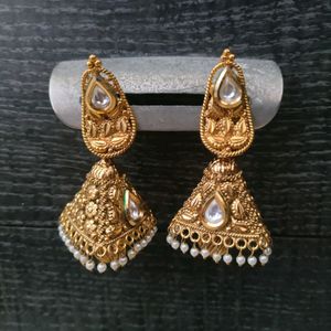 Antique Golden Jhumka