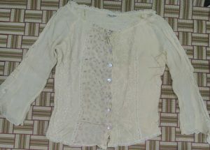 Mastro Moda Ivory Lace Trim Blouse