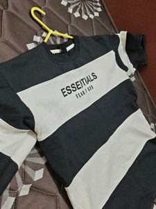 ESSENTIALS Fear of God T-Shirt