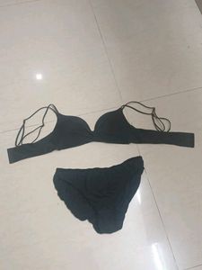 Lace Trim Bra and Panty Set