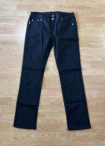 Women Black Jeans with Detail