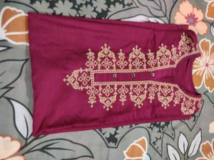 Elegant Embroidered Kurta