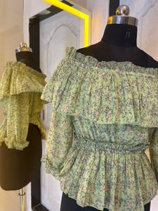 Chic Floral Off-Shoulder Top