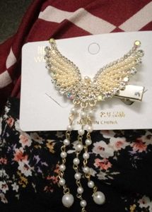 Elegant Pearl Wing Hair Clip