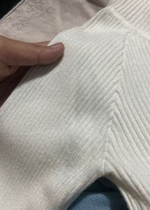 Chic Ribbed V-Neck Sweater