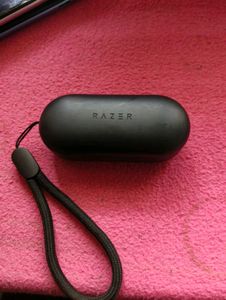 Razer premium earbuds- not in working state