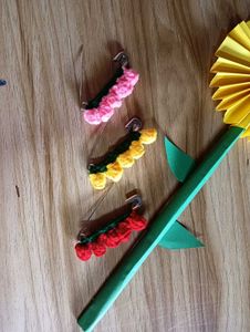 Handmade Crochet Flower Brooch Set