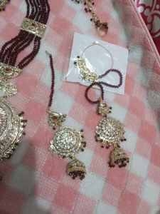 Elegant Maroon &amp; Gold Jewellery Set