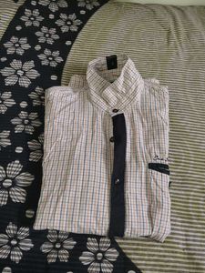 2 Men's Checked Casual Shirts