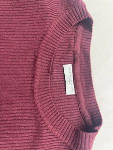 ONLY Burgundy Top