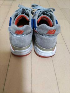 New Balance 990