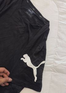 Puma men's black T-shirt