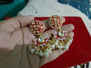 Elegant Pearl &amp; Kundan Dangle Earrings