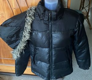 Black Puffer Jacket with Fur Hood (Unisex)