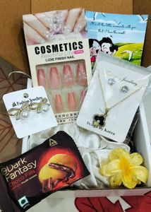 7 in 1 women accessories gift hamper