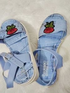 🎀 Denim Rose Embroidered Sandals ❤️