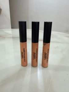 MAC 24hr smooth Concealer combo