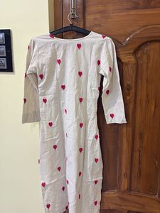 heart embroidered kurta set