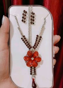 Pretty Neckpeice 🌸